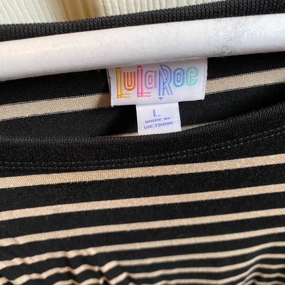 Lularoe Randy top - Picture 4 of 6